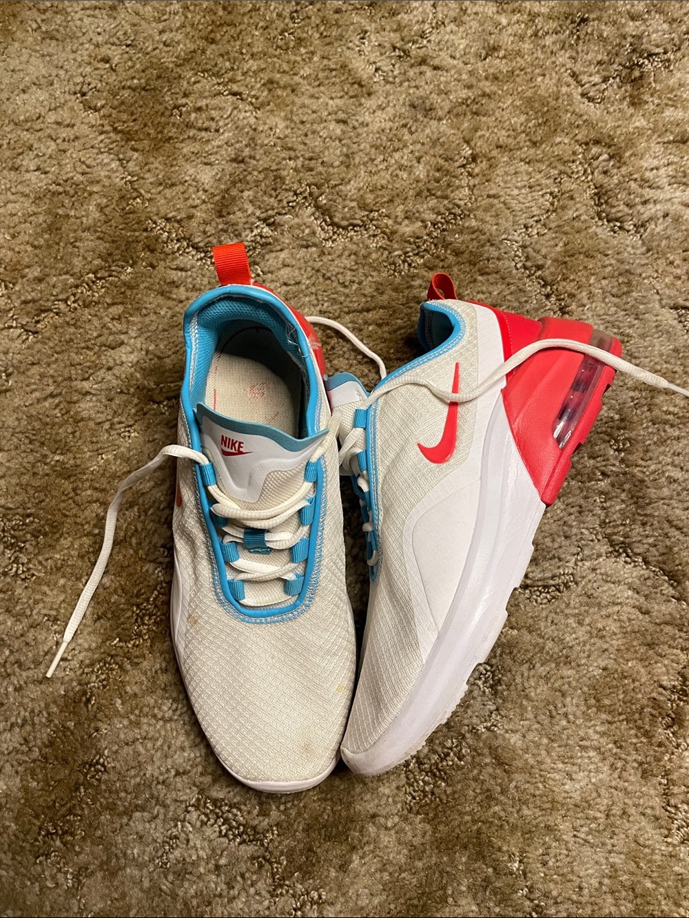Nike Air Max Motion 2 CW4285-100 Women's US 9 Shoes White Red Athletic Sneakers